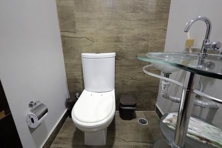 Casa à venda com 277m², 3 quartos e 6 vagasBanheiro