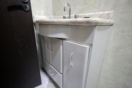 Casa à venda com 277m², 3 quartos e 6 vagasBanheiro Quarto Suíte 2