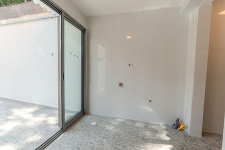 Apartamento à venda com 133m², 2 quartos e sem vagaÁrea de Serviço