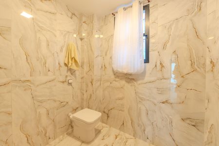 Banheiro 1 de apartamento à venda com 2 quartos, 133m² em Bela Vista, São Paulo