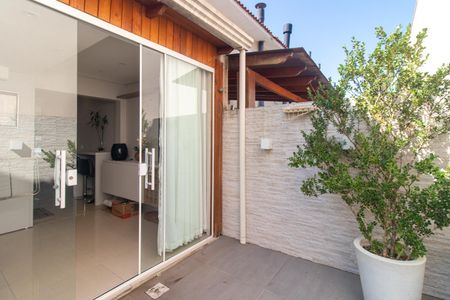 Casa de condomínio para alugar com 102m², 3 quartos e 1 vaga Casa de condomínio para alugar com 102m², 3 quartos e 1 vagaQuintal