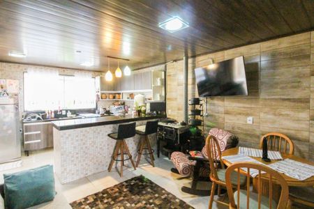 Casa à venda com 38m², 4 quartos e 1 vaga Casa à venda com 38m², 4 quartos e 1 vagaCozinha