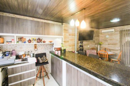 Casa à venda com 38m², 4 quartos e 1 vaga Casa à venda com 38m², 4 quartos e 1 vagaCozinha