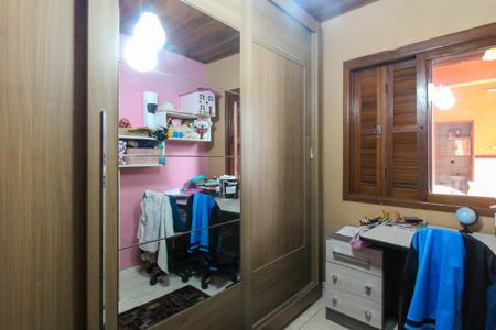 Casa à venda com 38m², 4 quartos e 1 vaga Casa à venda com 38m², 4 quartos e 1 vagaQuarto 2