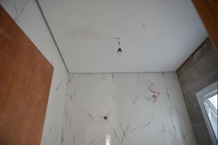 Casa à venda com 140m², 2 quartos e 3 vagasBanheiro da Suíte 1Banheiro da Suíte 1