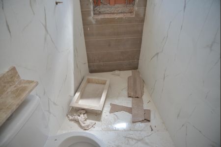 Casa à venda com 140m², 2 quartos e 3 vagasBanheiro da Suite 2