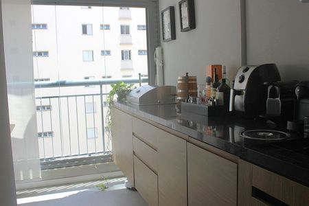 Apartamento à venda com 67m², 2 quartos e 1 vagaVaranda