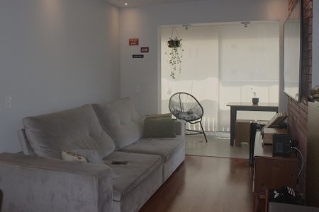 Apartamento à venda com 67m², 2 quartos e 1 vagaSala