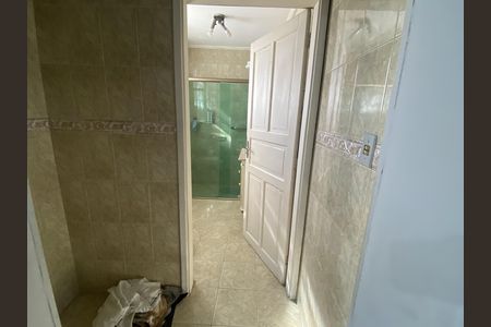 Banheiro  de casa à venda com 2 quartos, 358m² em Vila Mesquita, São Paulo