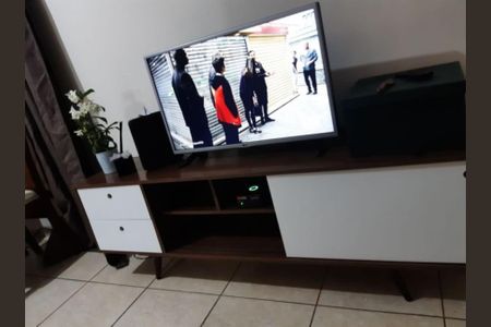 Sala de apartamento à venda com 2 quartos, 50m² em Jardim Montanhês, Belo Horizonte