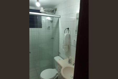 Banheiro de apartamento à venda com 2 quartos, 50m² em Jardim Montanhês, Belo Horizonte