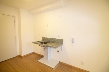 Cozinha de kitnet/studio à venda com 1 quarto, 27m² em Jardim das Acacias, São Paulo