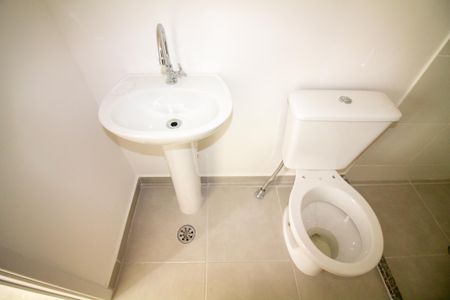 Studio à venda com 26m², 1 quarto e sem vaga Studio à venda com 26m², 1 quarto e sem vagaBanheiro