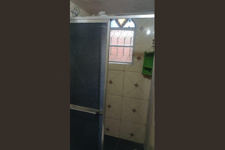 Banheiro de casa para alugar com 1 quarto, 25m² em Alcantara, São Gonçalo