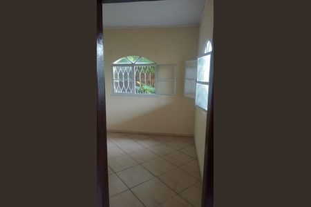 Quarto de casa para alugar com 1 quarto, 25m² em Alcantara, São Gonçalo