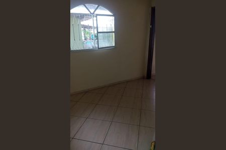 Quarto de casa para alugar com 1 quarto, 25m² em Alcantara, São Gonçalo
