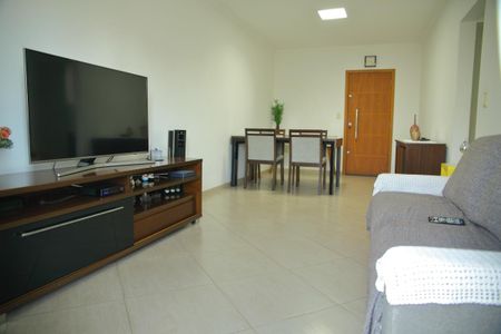 Apartamento à venda com 100m², 2 quartos e 1 vagaSala
