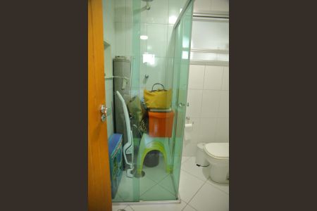 Apartamento à venda com 100m², 2 quartos e 1 vagaBanheiro da Suíte - Box 