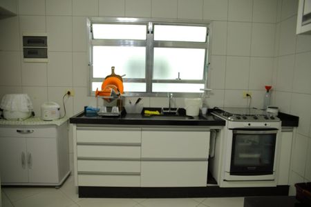 Apartamento à venda com 100m², 2 quartos e 1 vagaCozinha 