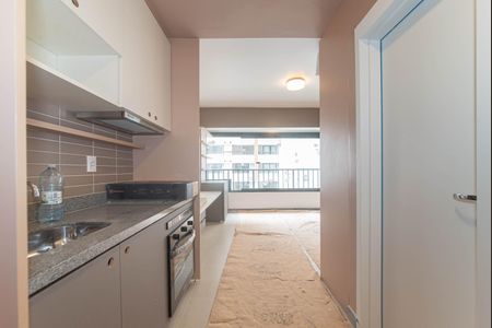 Cozinha de kitnet/studio para alugar com 1 quarto, 22m² em Vila Cordeiro, São Paulo