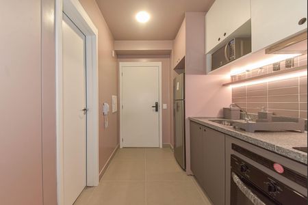 Cozinha de kitnet/studio à venda com 1 quarto, 22m² em Vila Cordeiro, São Paulo