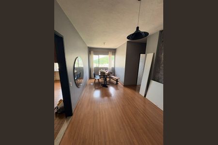 Sala de apartamento para alugar com 2 quartos, 80m² em Praça Seca, Rio de Janeiro