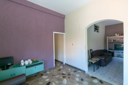 Casa à venda com 300m², 5 quartos e 2 vagas