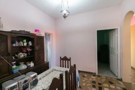 Casa à venda com 300m², 5 quartos e 2 vagas