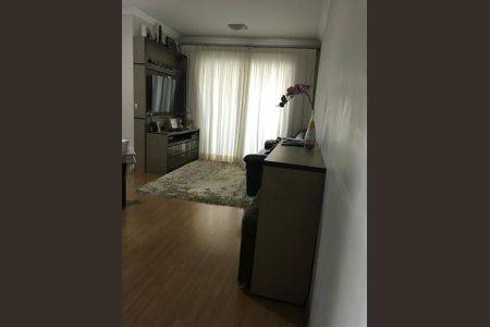 Sala de apartamento para alugar com 3 quartos, 75m² em Jardim Peri Peri, São Paulo