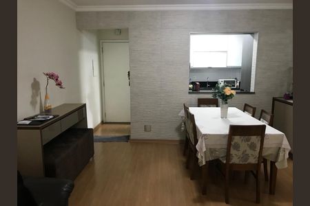 Apartamento para alugar com 75m², 3 quartos e 2 vagasSala