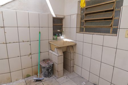 Casa à venda com 180m², 7 quartos e sem vaga