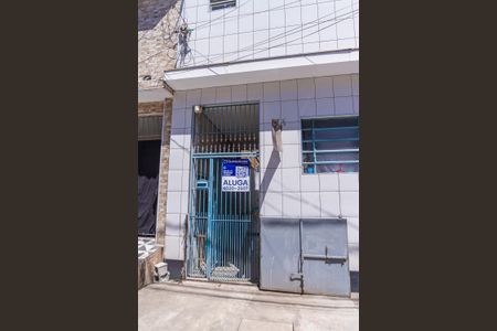 Casa para alugar com 30m², 1 quarto e sem vaga Casa para alugar com 30m², 1 quarto e sem vagaFachada