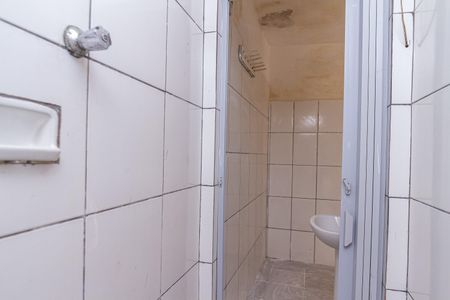 Casa para alugar com 30m², 1 quarto e sem vaga Casa para alugar com 30m², 1 quarto e sem vagaBanheiro