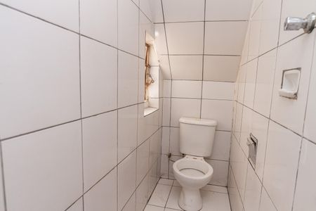 Casa para alugar com 30m², 1 quarto e sem vaga Casa para alugar com 30m², 1 quarto e sem vagaBanheiro