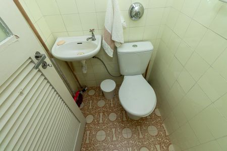 Apartamento para alugar com 137m², 3 quartos e 1 vaga Apartamento para alugar com 137m², 3 quartos e 1 vagaBanheiro de Serviço