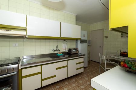 Apartamento para alugar com 137m², 3 quartos e 1 vaga Apartamento para alugar com 137m², 3 quartos e 1 vagaCozinha