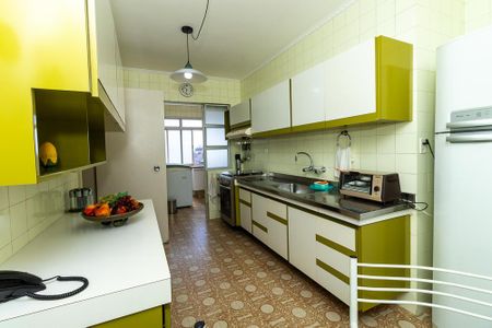 Apartamento para alugar com 137m², 3 quartos e 1 vaga Apartamento para alugar com 137m², 3 quartos e 1 vagaCozinha