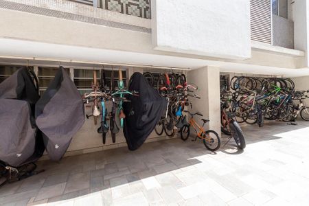 Apartamento para alugar com 137m², 3 quartos e 1 vaga Apartamento para alugar com 137m², 3 quartos e 1 vagaBicicletário