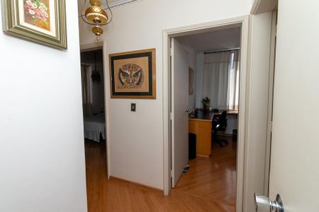 Apartamento para alugar com 137m², 3 quartos e 1 vaga Apartamento para alugar com 137m², 3 quartos e 1 vagaCorredor