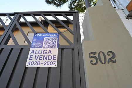 Casa para alugar com 130m², 3 quartos e sem vaga Casa para alugar com 130m², 3 quartos e sem vagaPlaquinha de venda e locação instalada 25/03/2026 cód: COXT-201