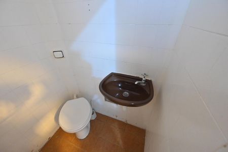 Casa para alugar com 130m², 3 quartos e sem vaga Casa para alugar com 130m², 3 quartos e sem vagaBanheiro de Serviço