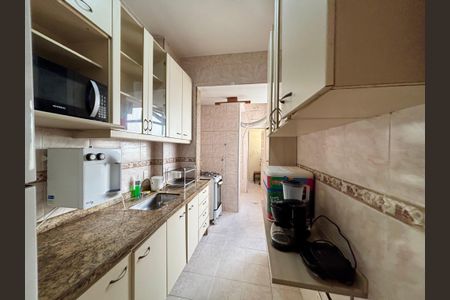 Apartamento para alugar com 100m², 2 quartos e sem vaga Apartamento para alugar com 100m², 2 quartos e sem vagaCozinha