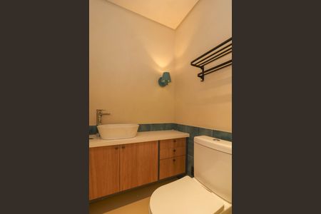 Apartamento à venda com 105m², 2 quartos e 1 vaga Apartamento à venda com 105m², 2 quartos e 1 vagaBanheiro da Suíte 2