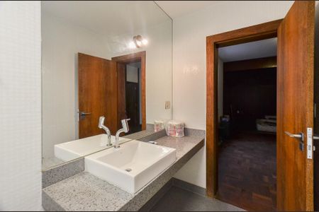 Apartamento à venda com 260m², 4 quartos e 2 vagasBanheiro Suíte 2