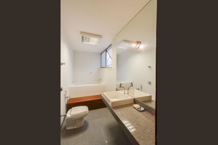 Apartamento à venda com 260m², 4 quartos e 2 vagasBanheiro Suíte 2