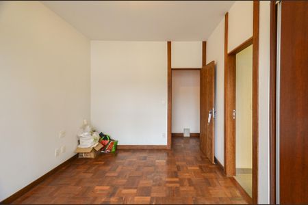 Apartamento à venda com 260m², 4 quartos e 2 vagasSuíte 1