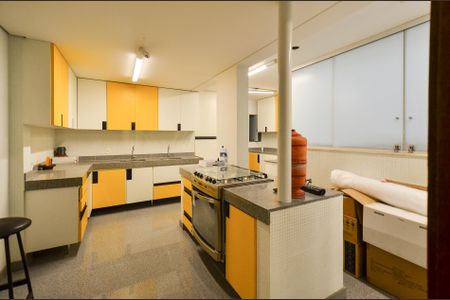 Apartamento à venda com 260m², 4 quartos e 2 vagasCozinha