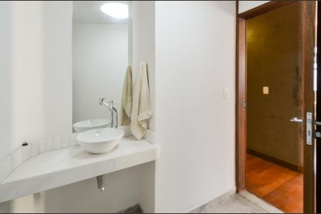 Apartamento à venda com 260m², 4 quartos e 2 vagasLavabo