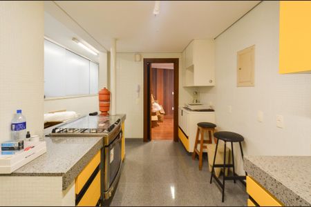 Apartamento à venda com 260m², 4 quartos e 2 vagasCozinha