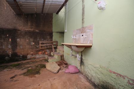 Casa para alugar com 86m², 2 quartos e 1 vagaÁrea de Serviço